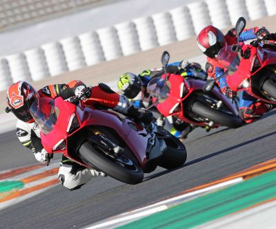 2018 Ducati Panigale V4 Review
