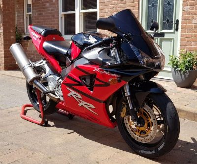 Watchlist Wednesday: Honda FireBlade 954