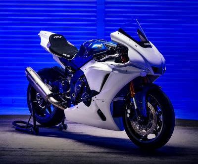 2023 Yamaha R1 GYTR