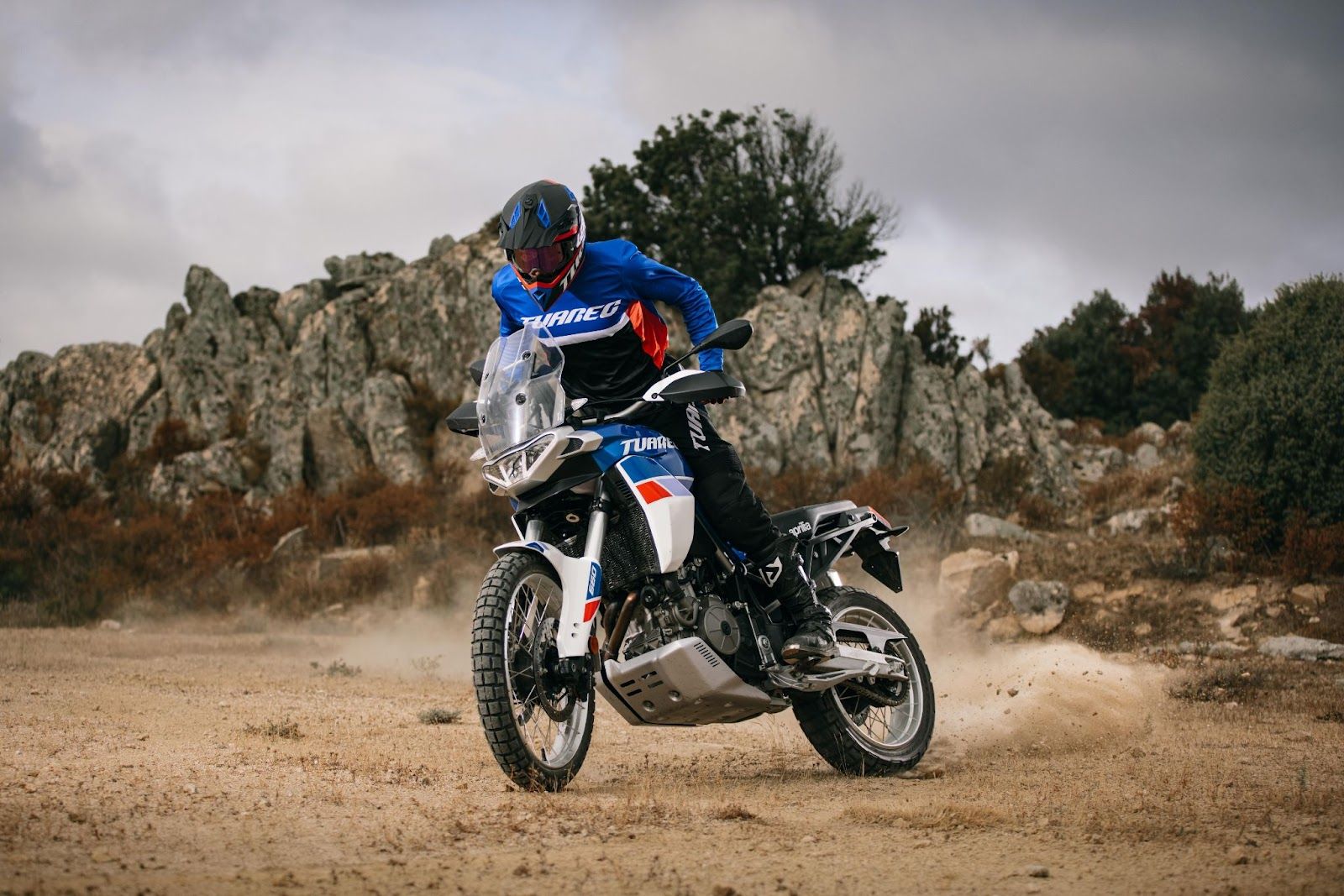 The new Aprilia Tuareg 660 sliding on dirt