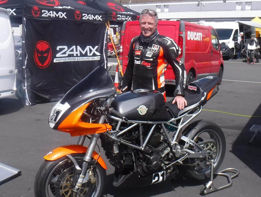 Andy Taylor Desmodue racer in orange