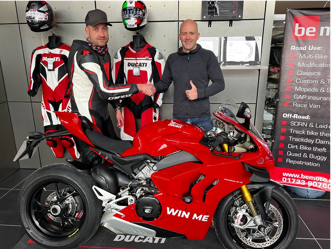 Nick Fenton BeMoto presents Stephen Hendry with BeLotto Ducati Panigale V4 S