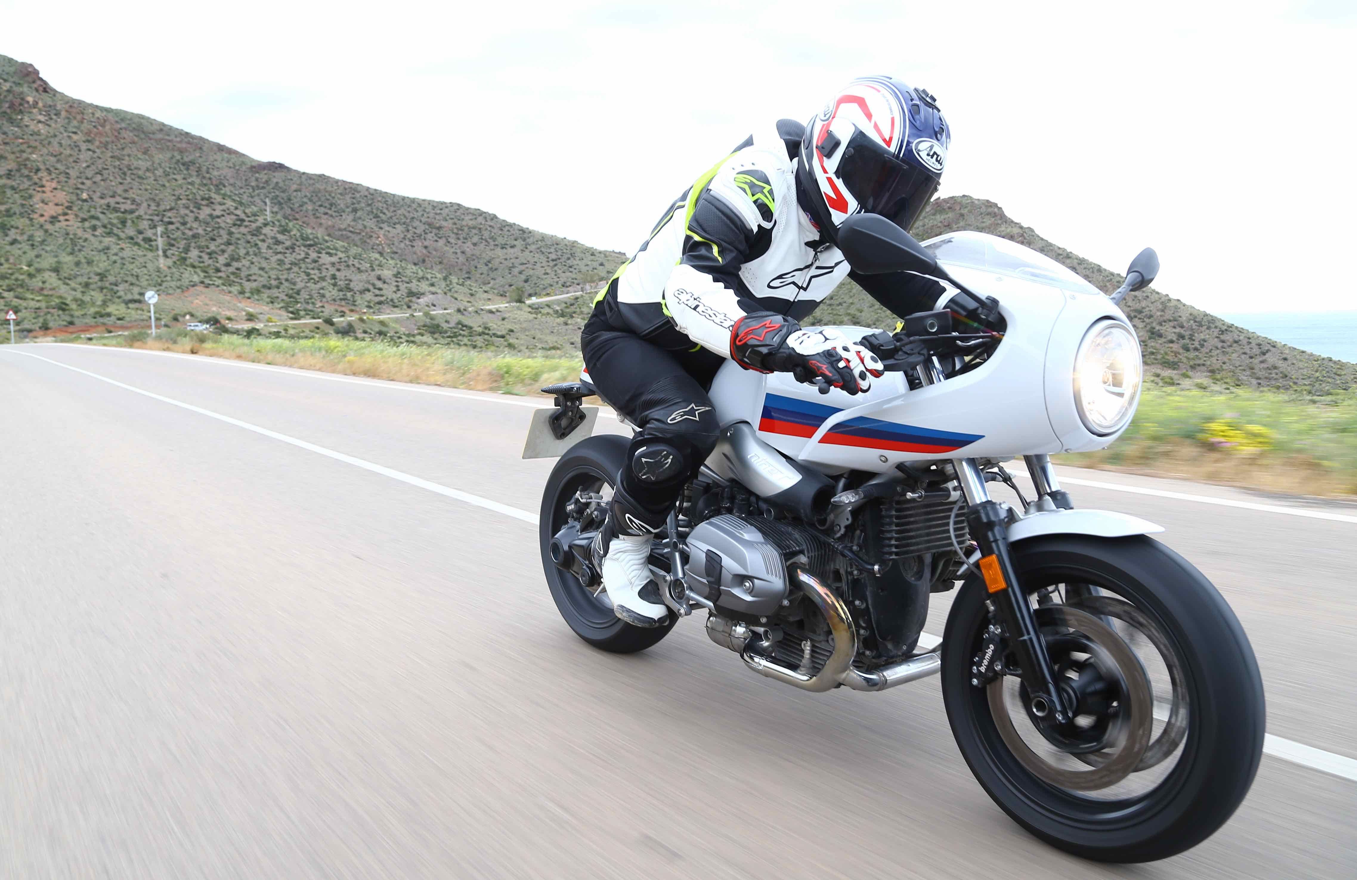 BMW RnineT Racer 2017 Road Test