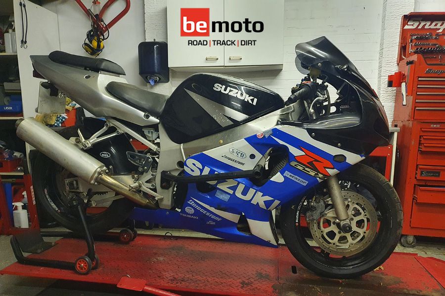 BeMoto Project GSX-Reborn right hand side of the Suzuki GSX-R600 K3 in blue