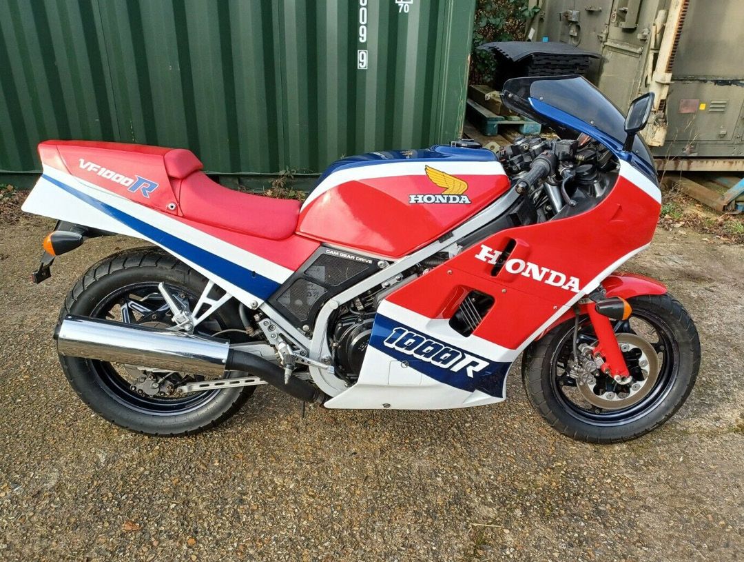 Honda VF1000R static right side 