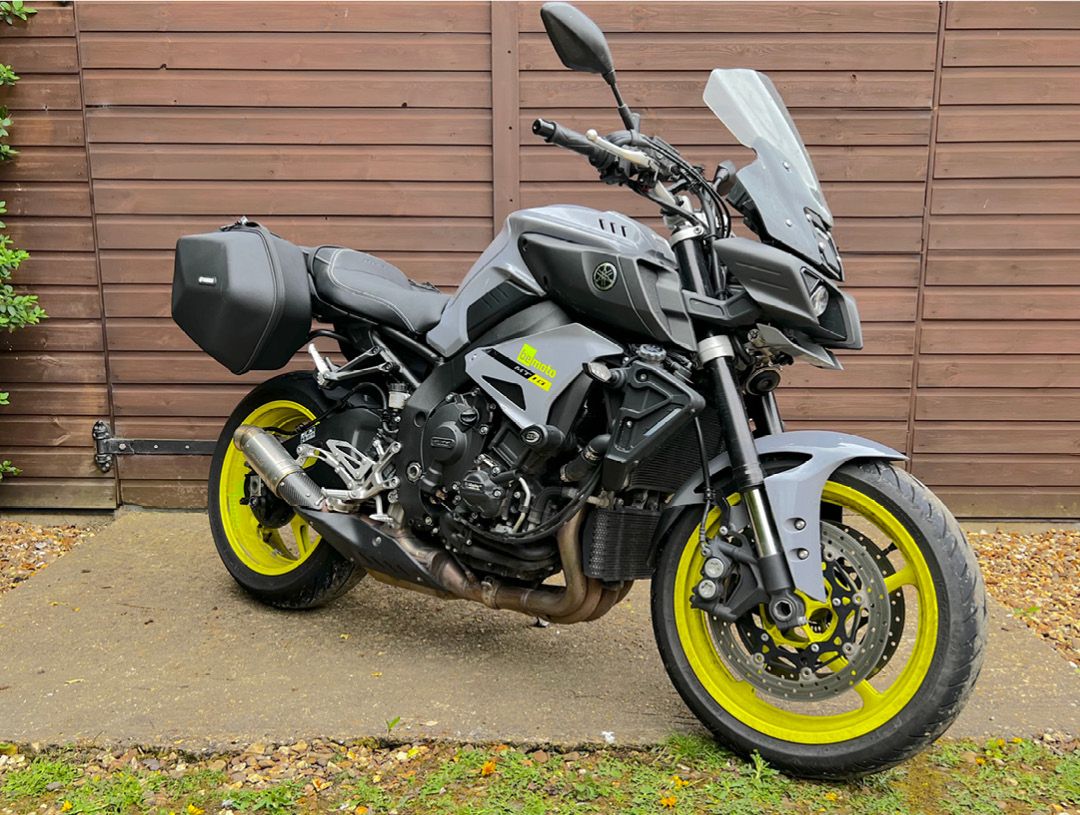 2016 Yamaha MT-10 Fluro