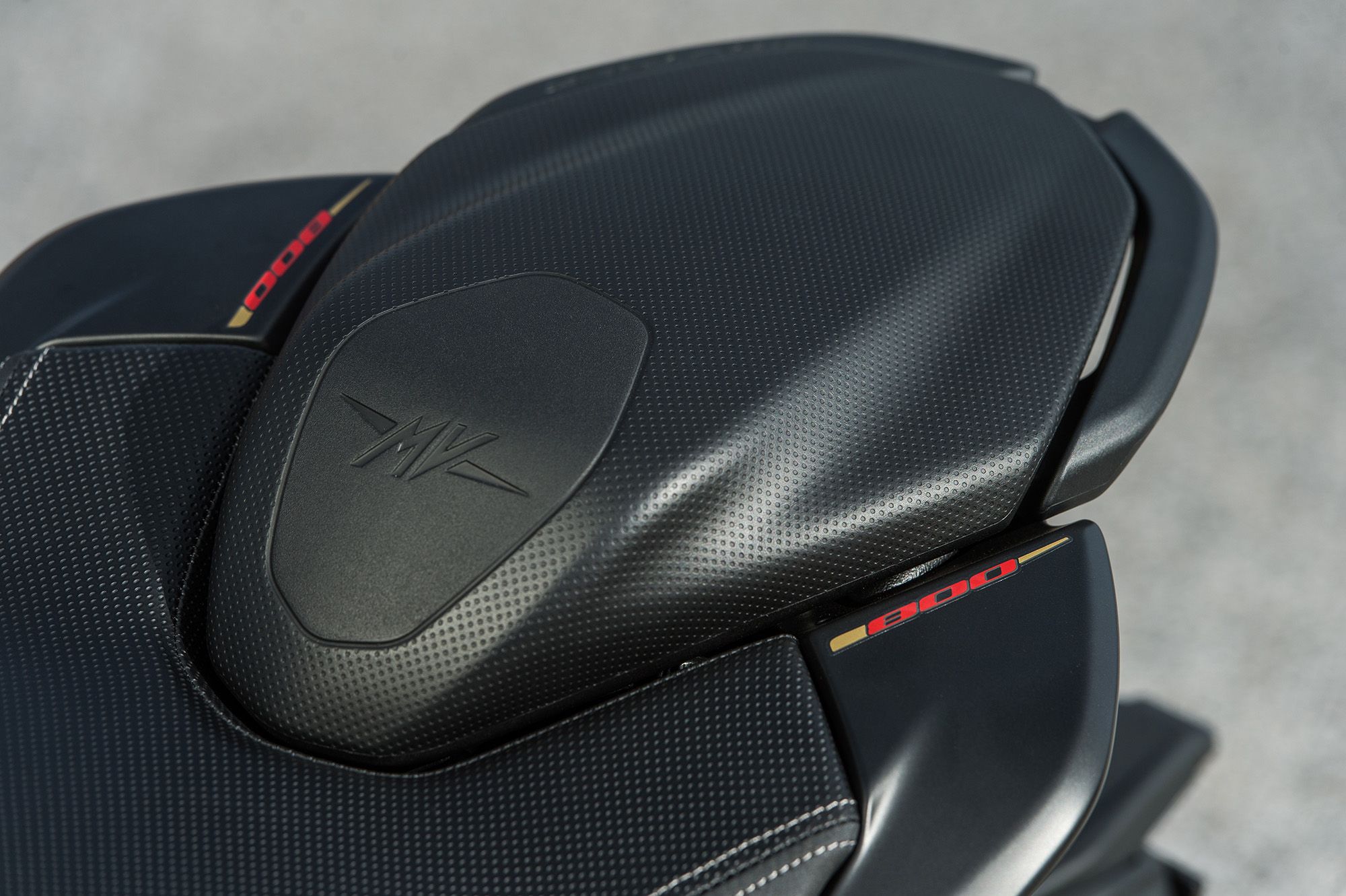 MV Agusta Brutale 800 seat