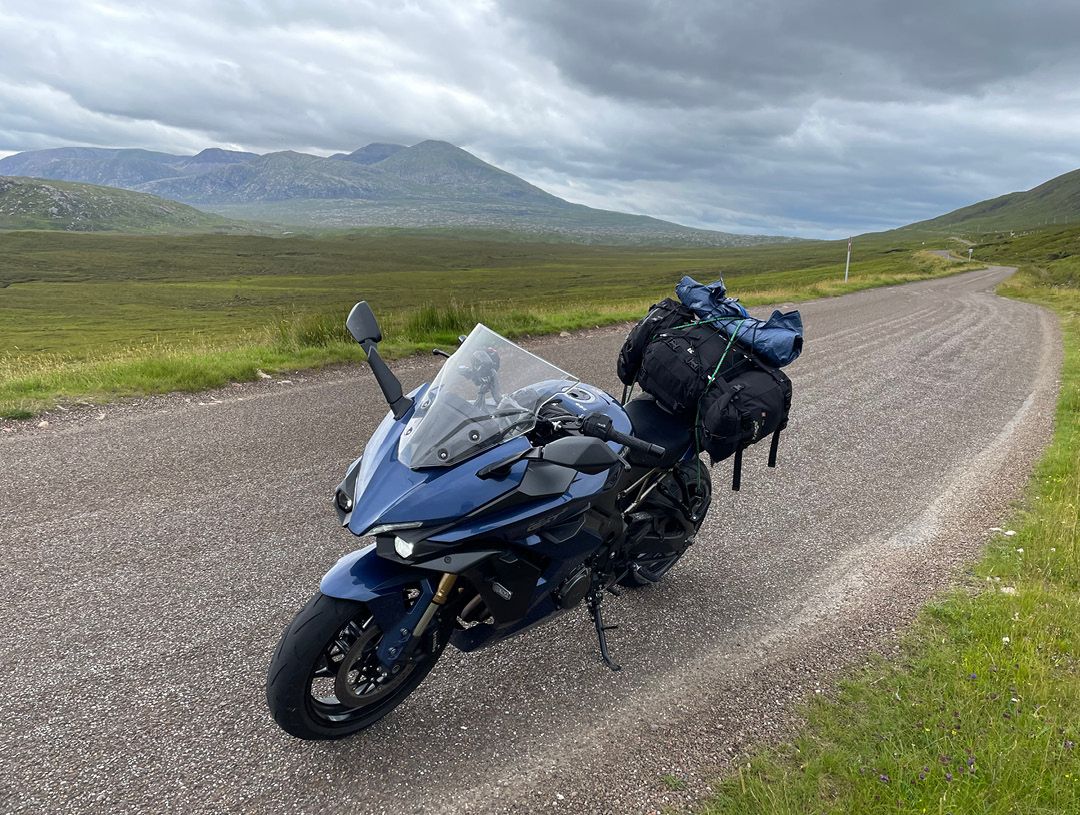 R1Liz Suzuki GSXS-1000GT in remote Scottish scenery