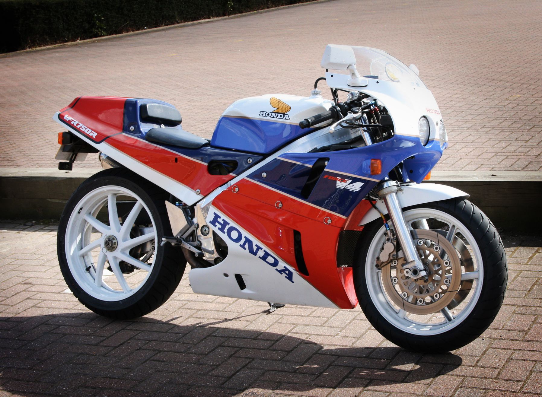 Honda RC30 V4 VFR750R