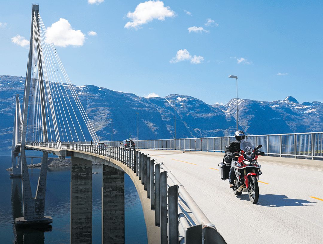 Motorcycle riding in Norway Richard Newland