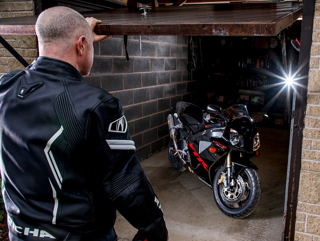 Honda VTR1000 SP-2 in Garage Richard Newland