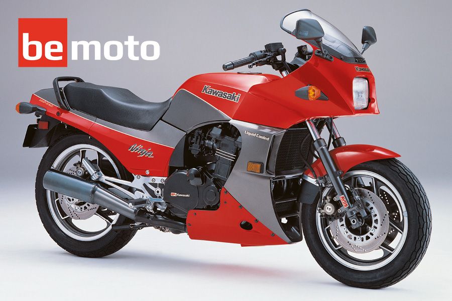 Kawasaki GPZ900R Original Promo Image