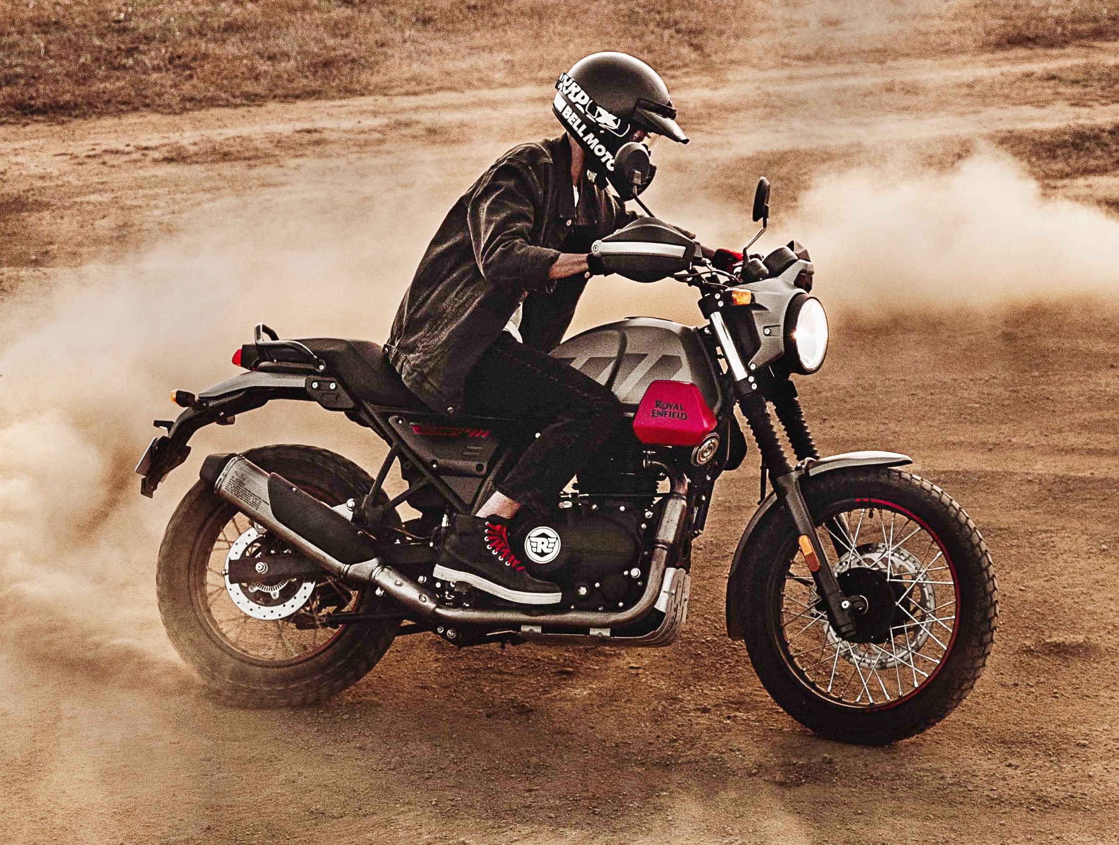 Royal Enfield Scram 411 action