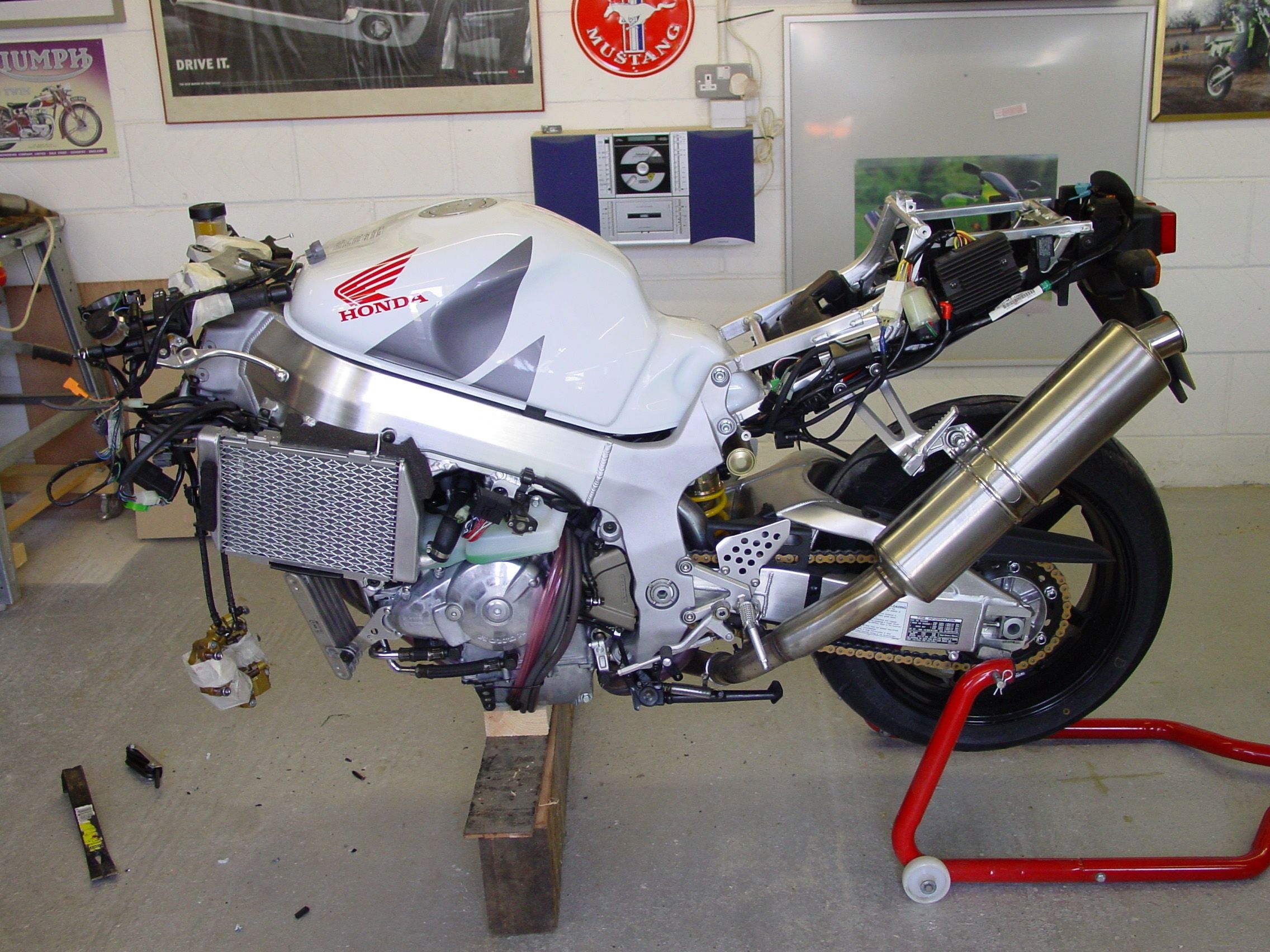 Honda SP-2 Stripped