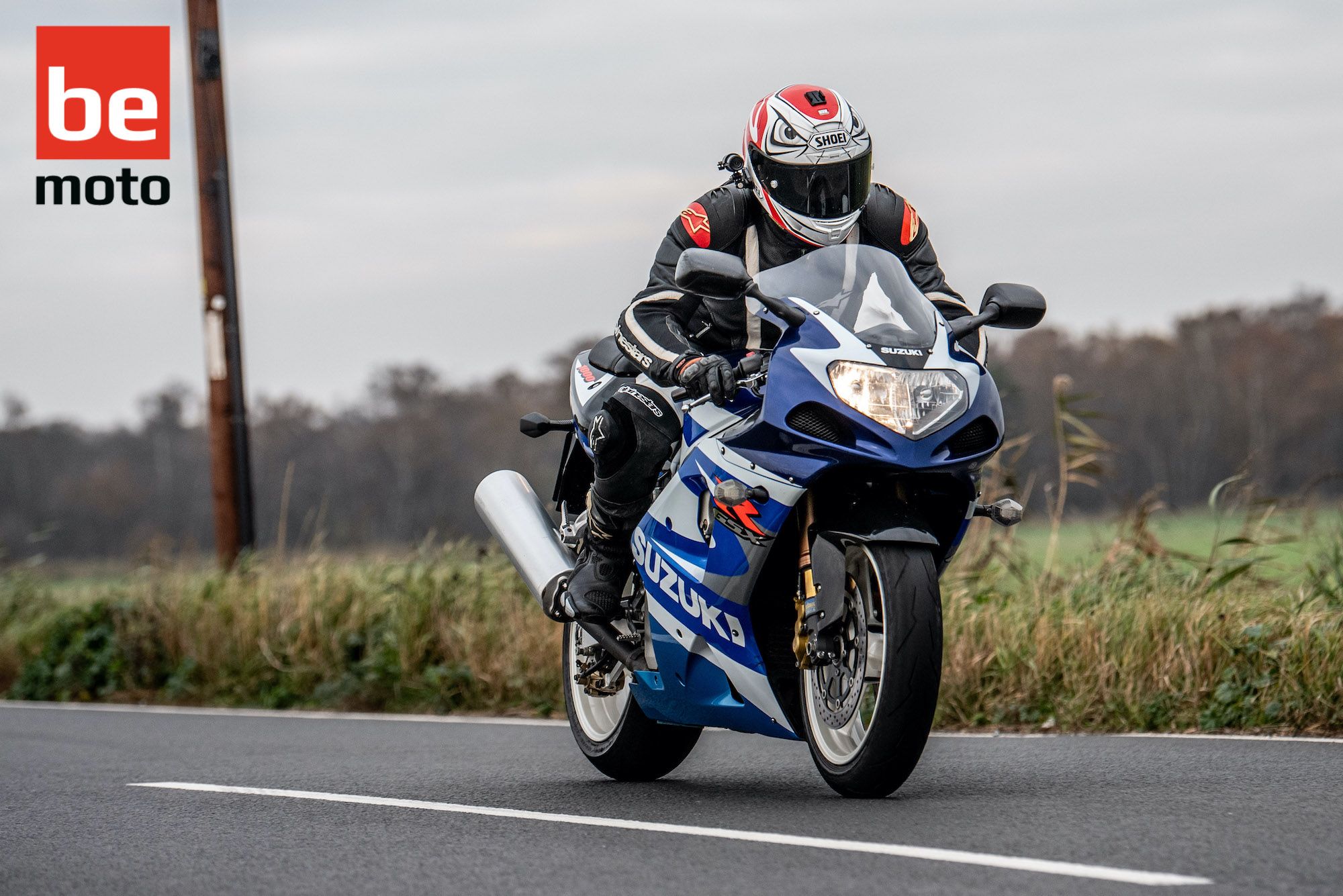 Suzuki GSX-R1000 K1 classic superbike on the road