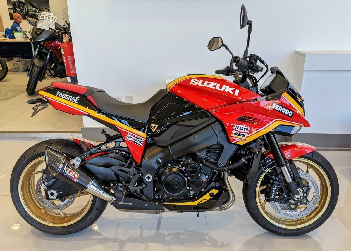 Suzuki Katana 1000 Barry Sheene Special Edition right side static