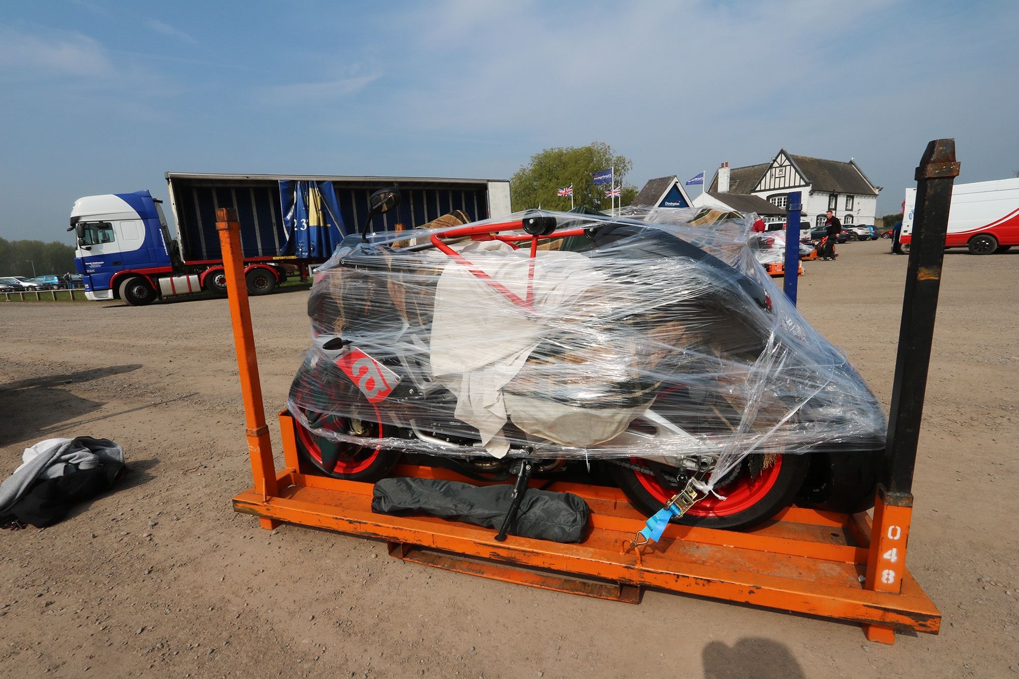 Track Bike Clingfilm in Crate