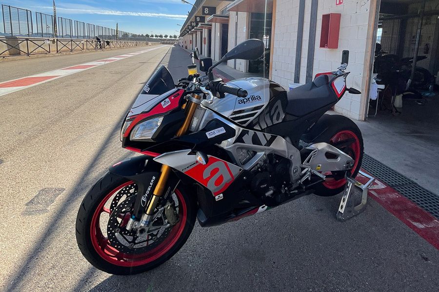 Aprilia Tuono in the pit lane at Cartagena in Spain