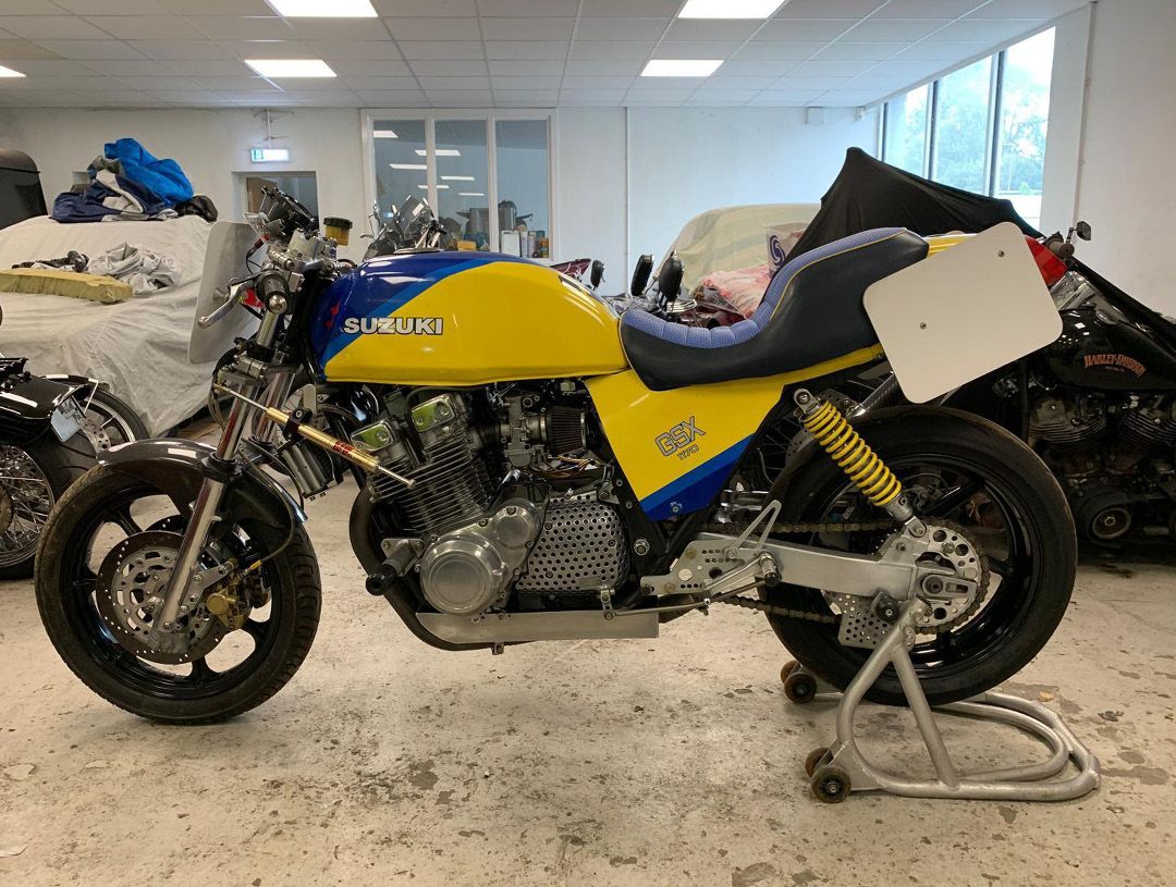 Suzuki GSX1100 in yellow and blue left hand side