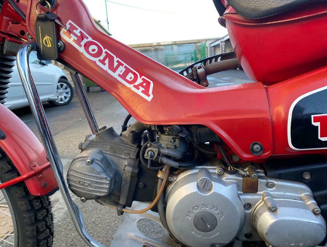 Honda CT110 postie bike engine
