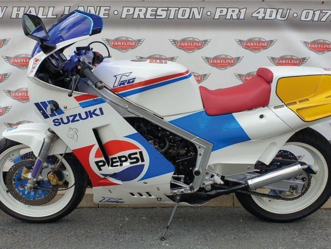 Pepsi Suzuki RG500 Kevin Schwantz left side