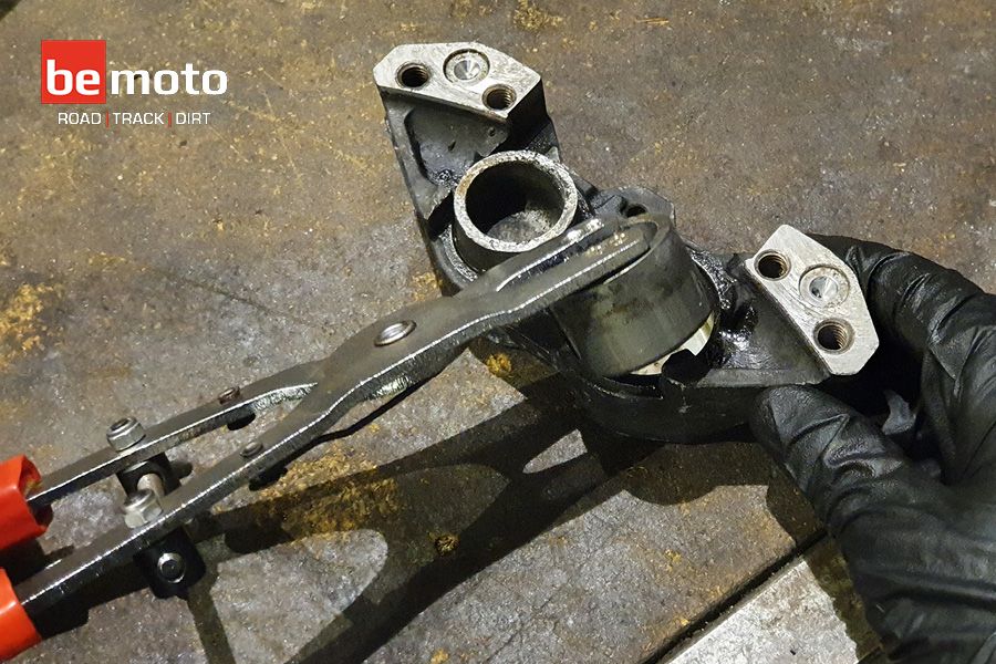 maintenance-basics-motorbike-brake-callipers